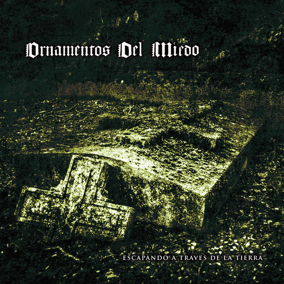 ORNAMENTOS DEL MIEDO - Escapando A Traves De La Tierra (DigiCD)